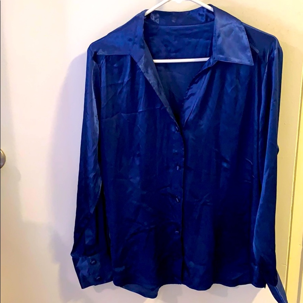 Woman’s dress shirt